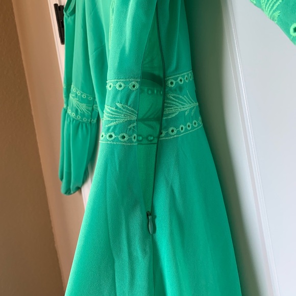3 for $10! cold shoulder bell sleeve boho dress - Picture 4 of 6